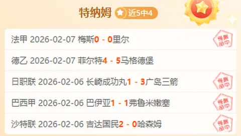 梅西：大力神杯拍照定格，入眠无需怀抱！