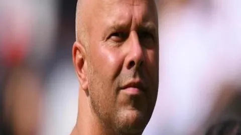 尼克斯主场霸气全开，NBA昨日豪取全胜战绩！_

这个改写版本试图通过强调尼克斯主场的气势和连续胜利的成就，来吸引读者的注意力。